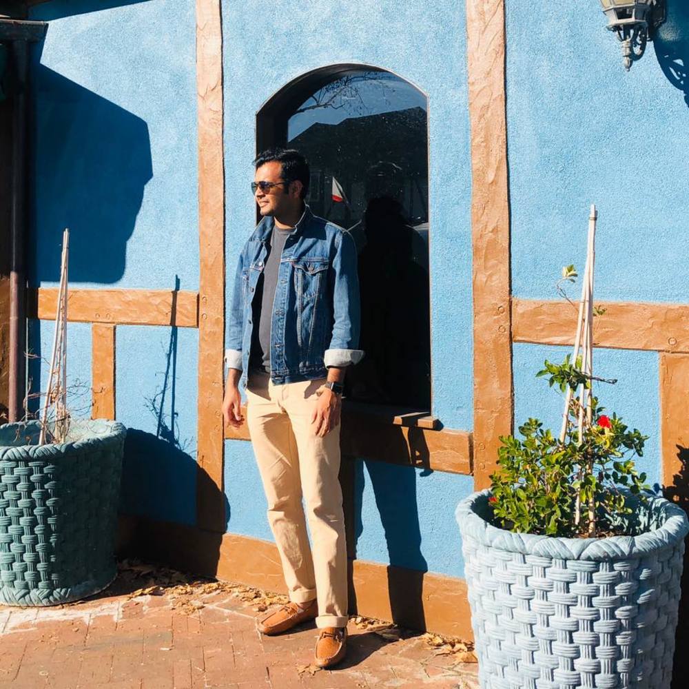 Meet your Posher, Devansh